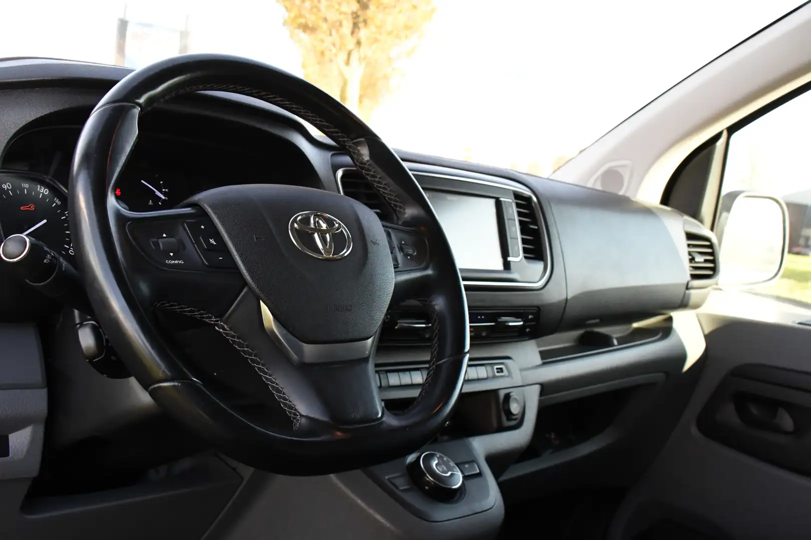 Toyota Proace 2.0 D-4D GR Sport Edition 360 Camera, Cruise, Carp Weiß - 2