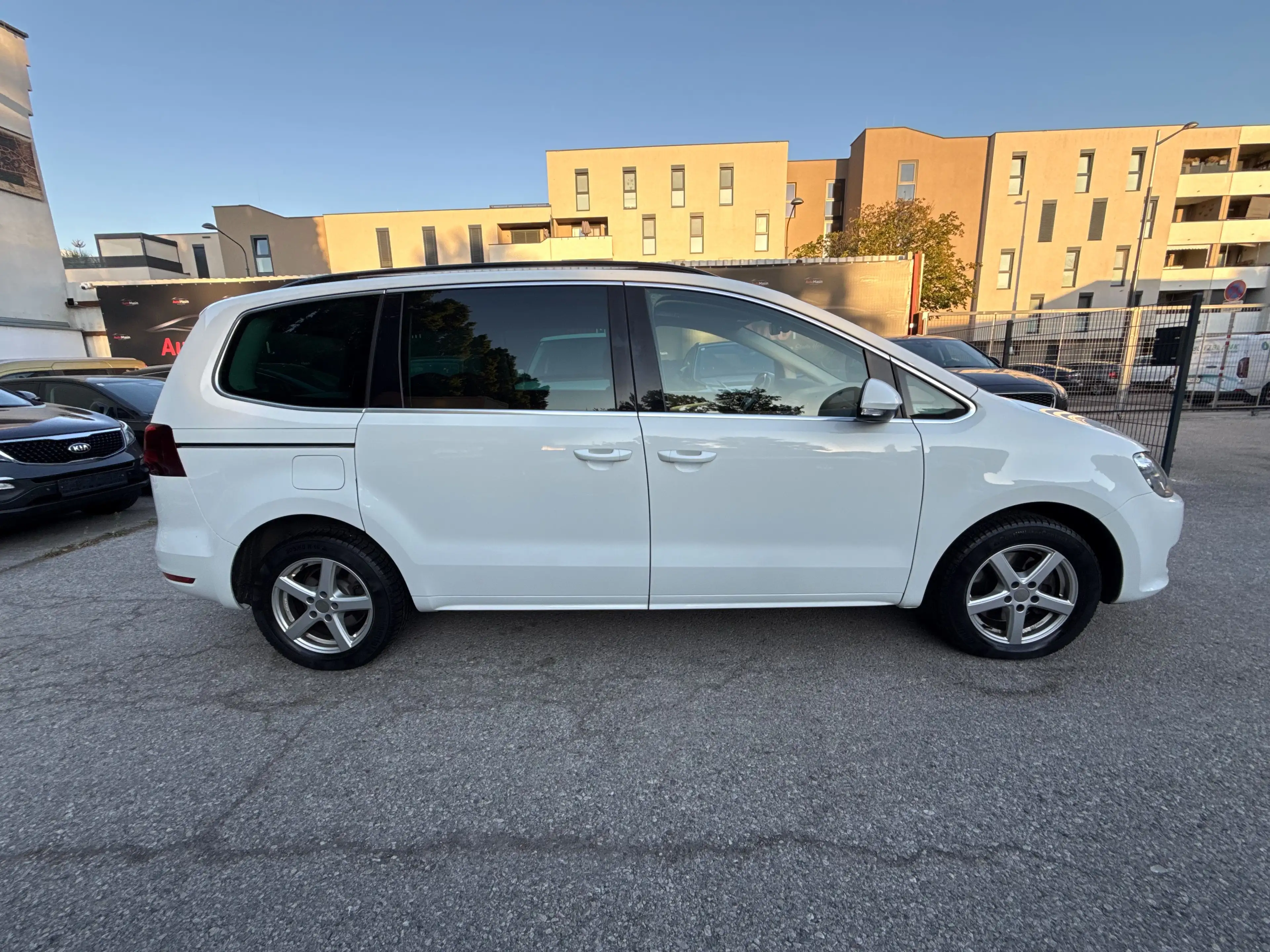 Volkswagen Sharan Business BMT SCR 2,0 TDI — photo 7