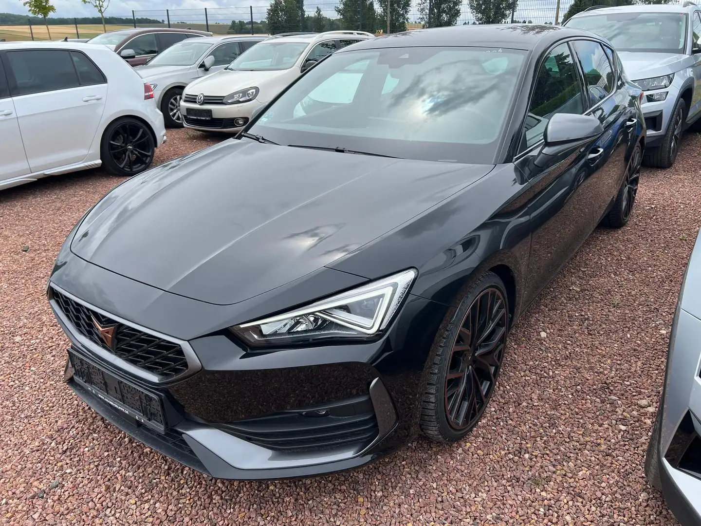 CUPRA Leon 2.0 TSI DSG VZ Supersport|Navi|virt.Cock.|LED|ACC Schwarz - 2