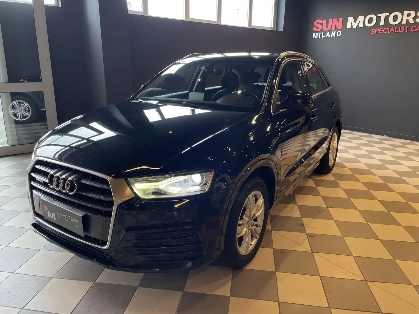 Audi Q3 2.0 TDI 150cv quattro Stronic S Line Edition Schwarz - 2