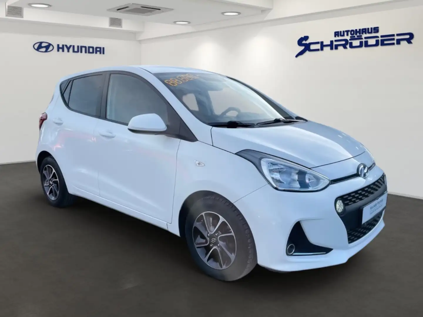Hyundai i10 1.0 Trend Design-Paket Sitzheizung Tempomat Klima Blanco - 2