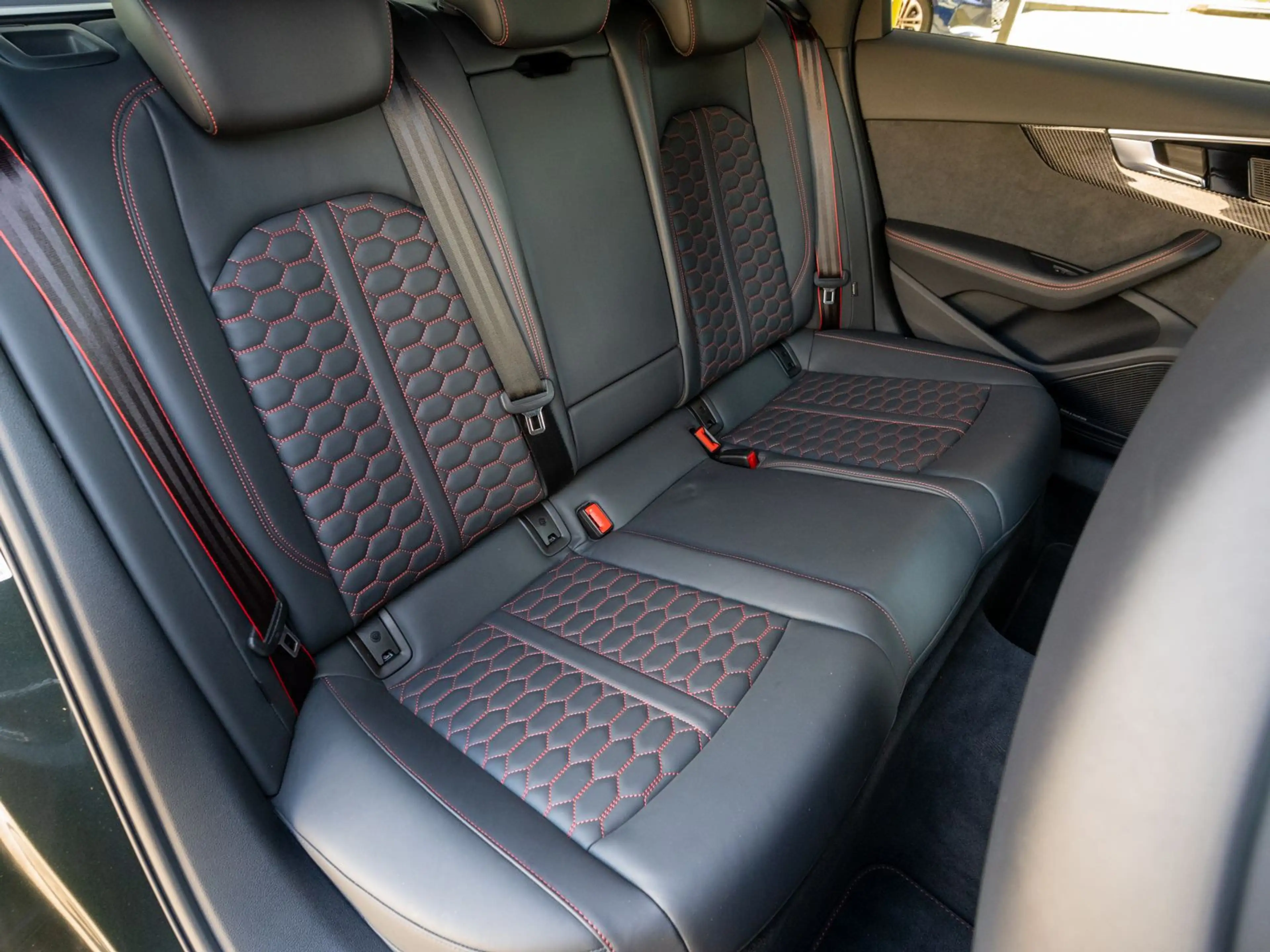 Audi RS4 tiptronic 360° PANO B&O RS-AGA 280kmh — photo 8