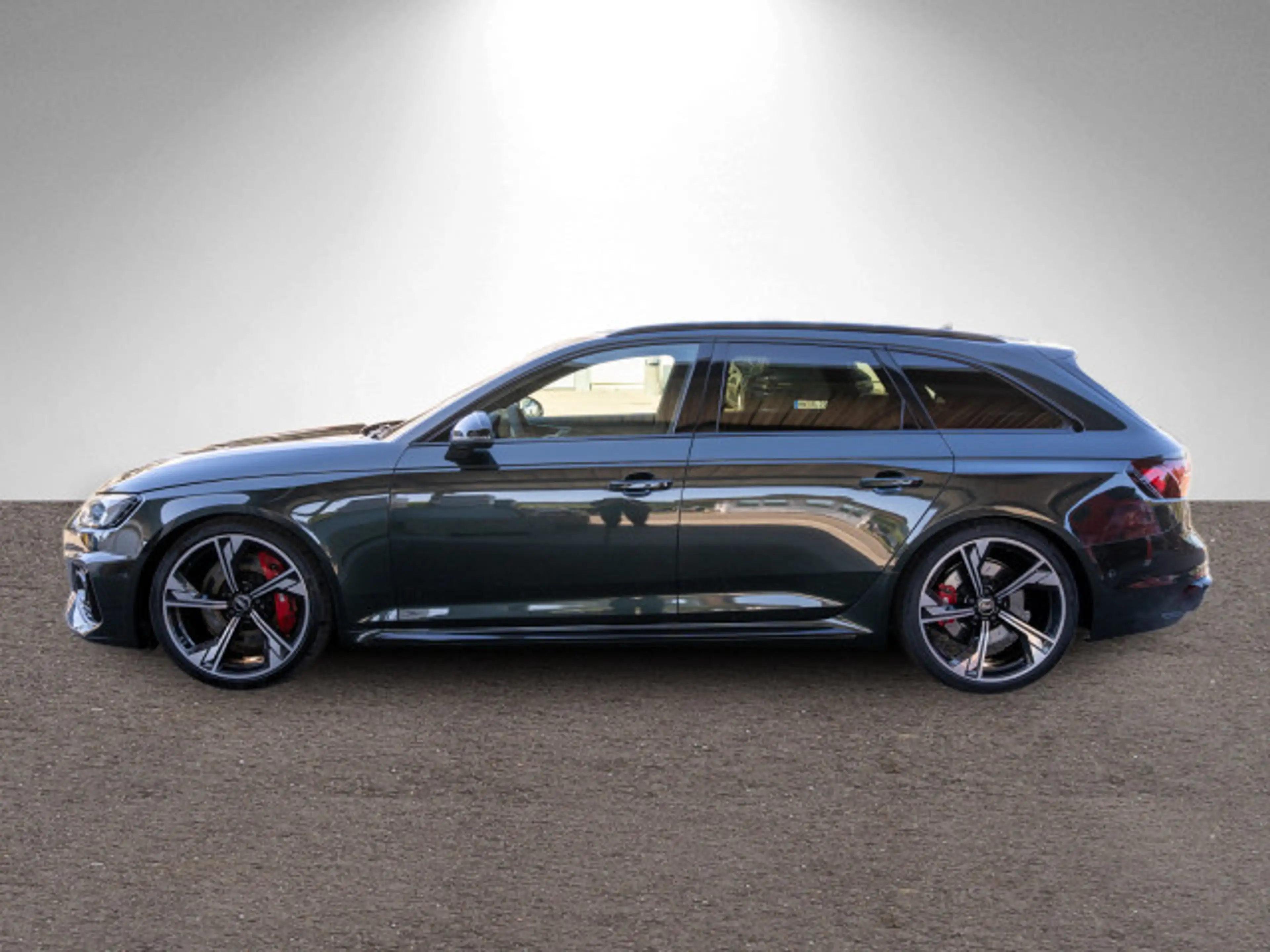 Audi RS4 tiptronic 360° PANO B&O RS-AGA 280kmh — photo 4