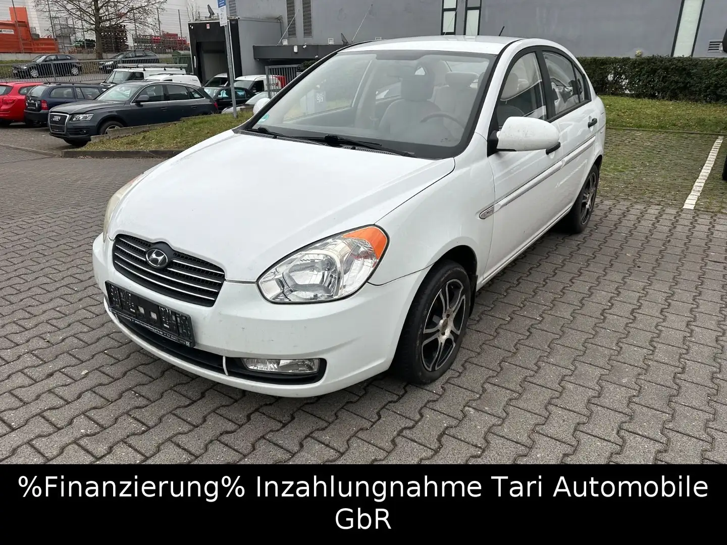Hyundai ACCENT 1.4 GL 5-türer Klima, Radio-CD, 15" Alu's Weiß - 2