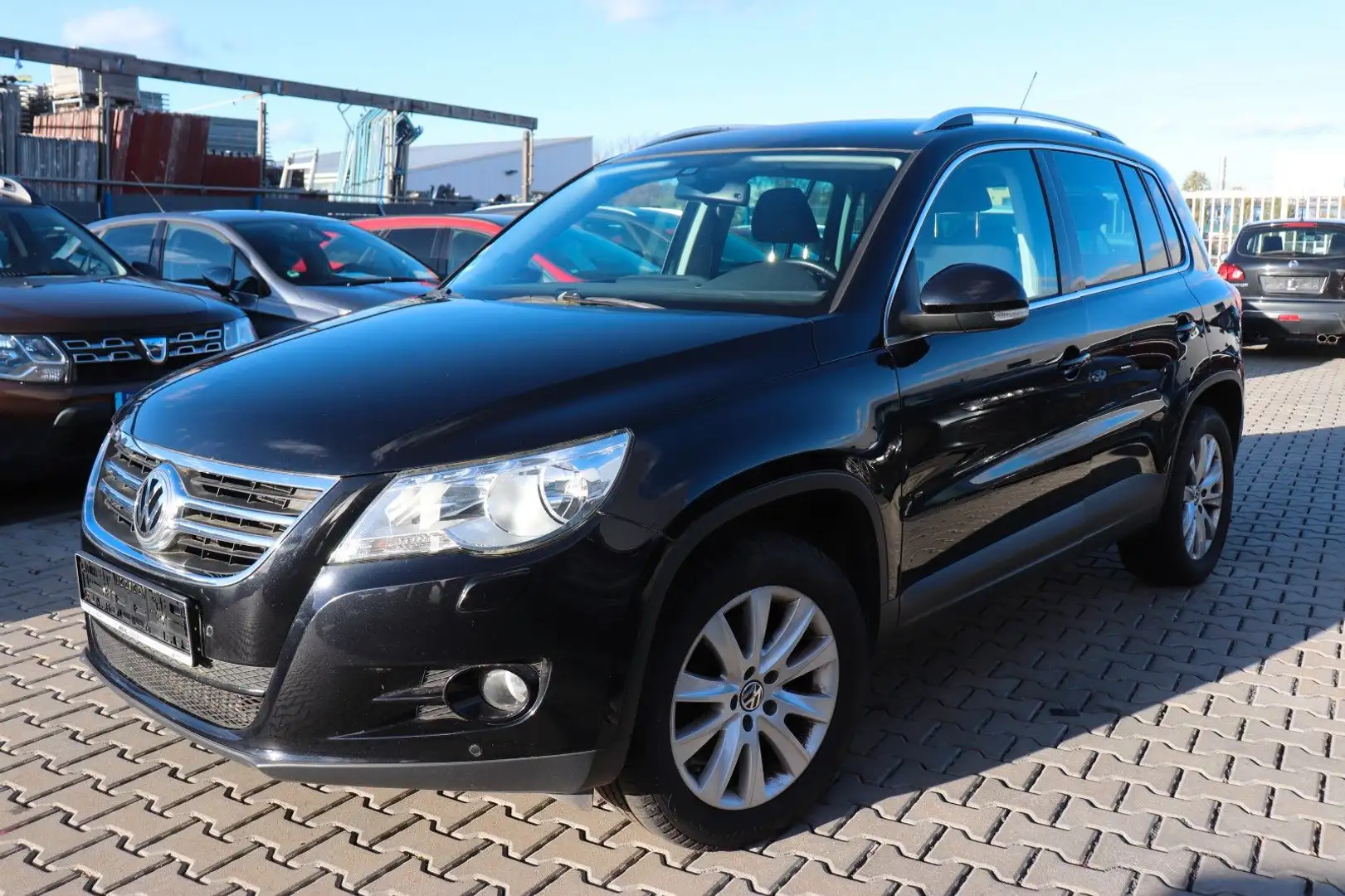 Volkswagen Tiguan Team BMT Negro - 1