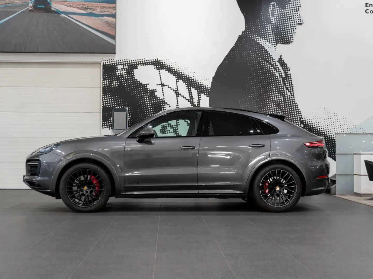 Porsche Cayenne Coupé GTS Grau - 2