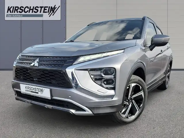 Mitsubishi Eclipse Cross Plug-In Hybrid Plus AHK LED Navi Kamera