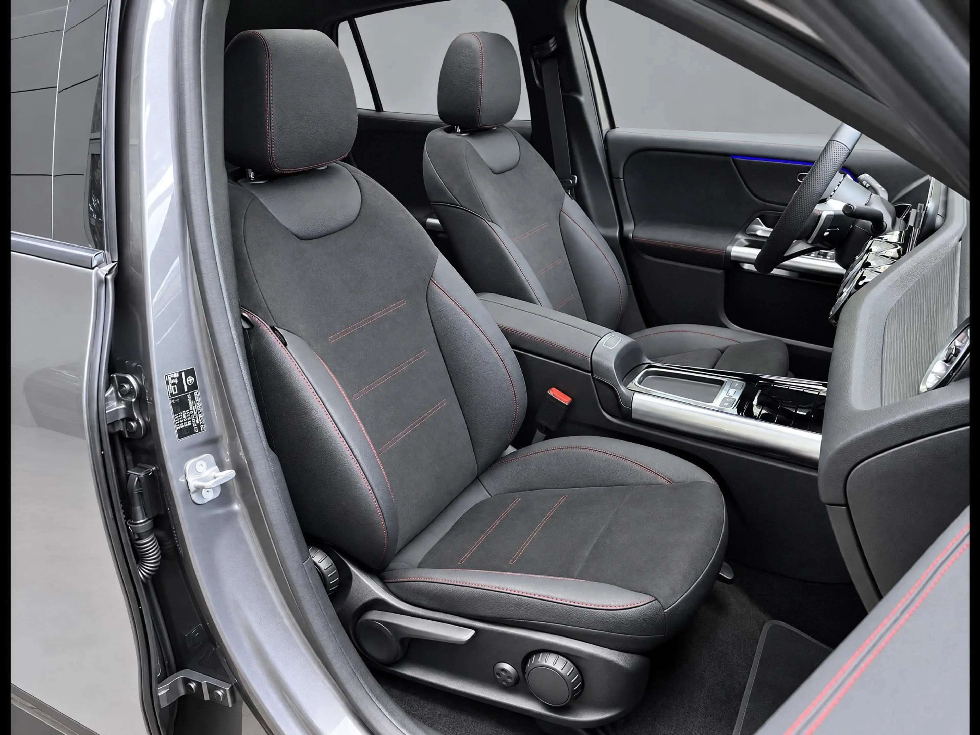 Mercedes-Benz EQA 250 250+ AMG | Panoramadak | Night Pakket | Winter Pak — photo 14