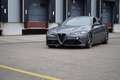 Alfa Romeo Giulia 2.0 T AWD Veloce Q4 Grau - thumbnail 2