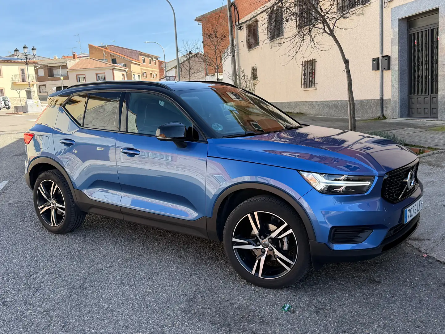 Volvo XC40 XC40 D3 R-Design AWD Aut. R-Design Azul - 1