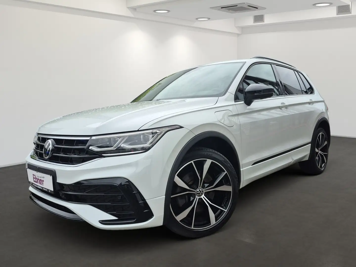 Volkswagen Tiguan R-LINE 245PS PHEV DSG PANO+AHK+360GRAD+MATRIX+KEYL Weiß - 2