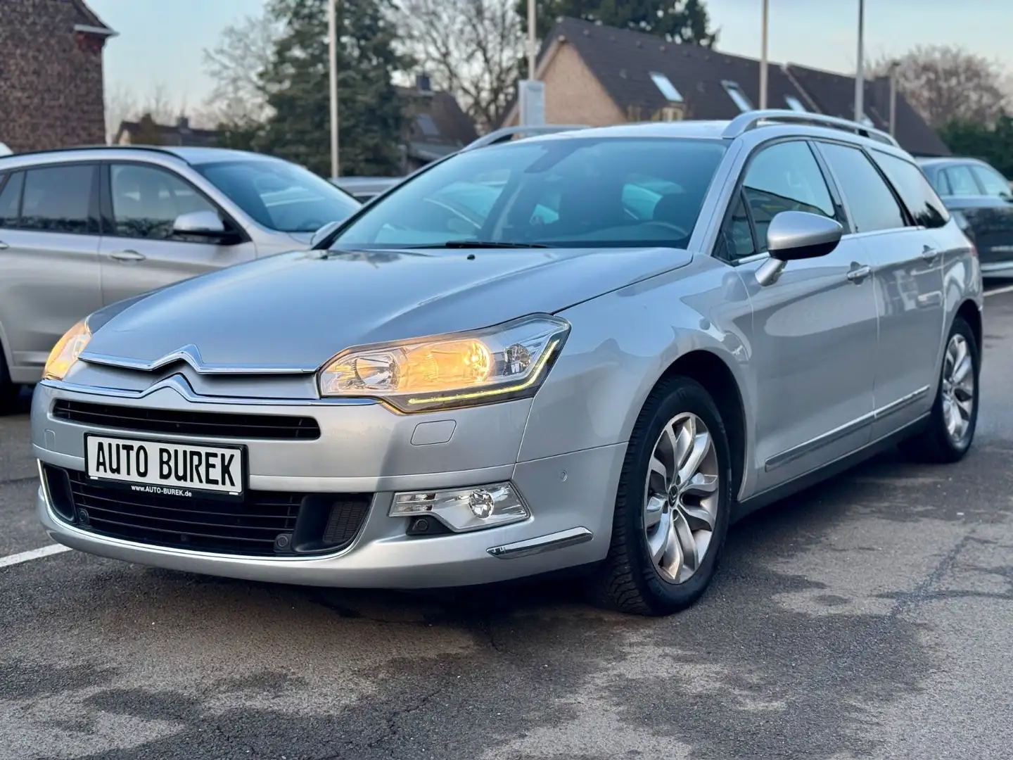 Citroen C5 Tourer eHDi 115 Selection Navi AHK PDC FSE 17 Grau - 2