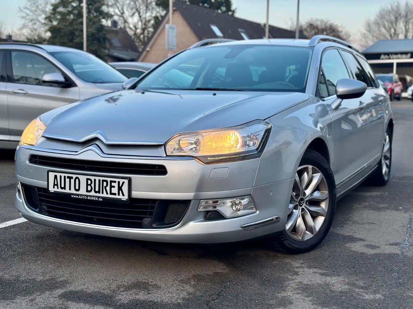 Citroen C5 Tourer eHDi 115 Selection Navi AHK PDC FSE 17 Grau - 1