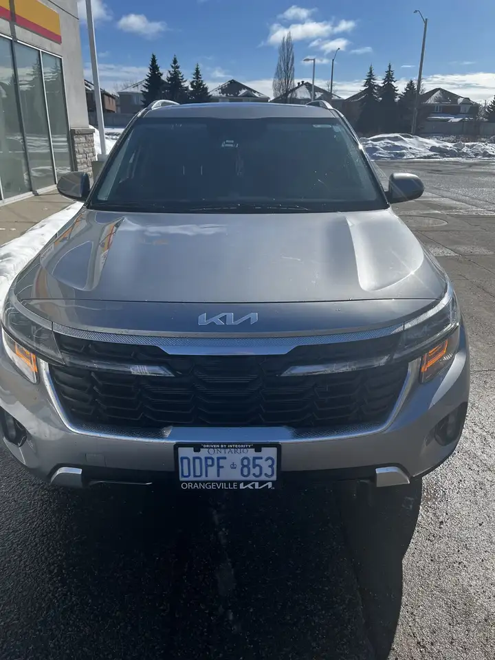Kia Seltos снимка Kia Seltos