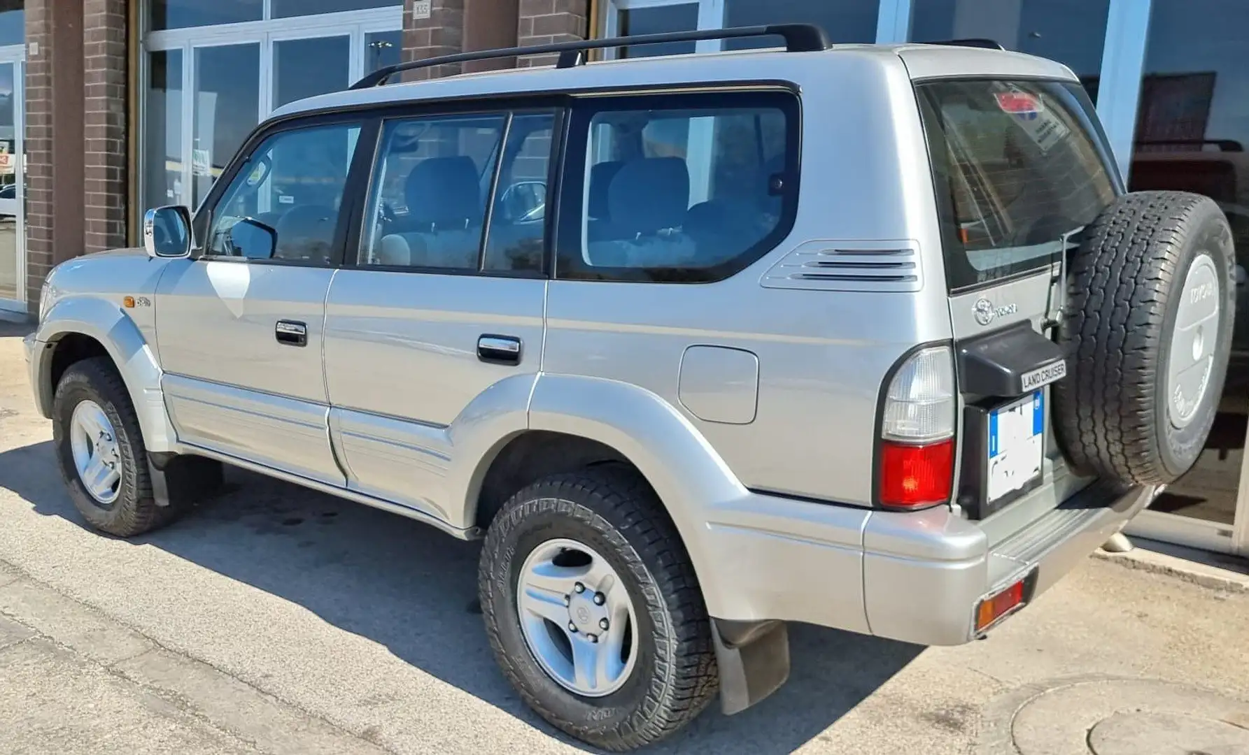 Toyota Land Cruiser kdj 95 16 valvole cat 5 porte - 2