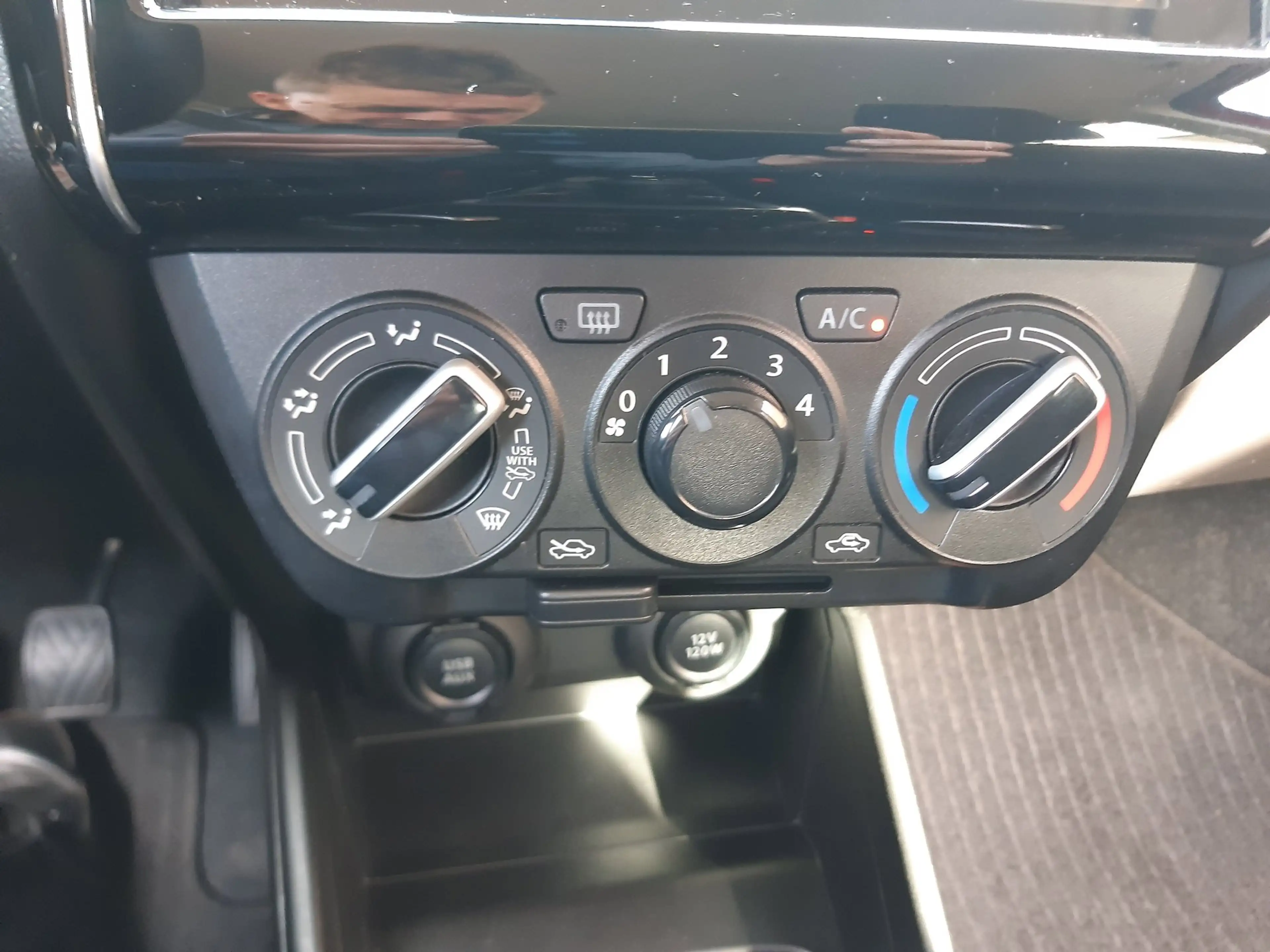 Suzuki Swift 1.2 Select Smart Hybrid 1e eigenaar lage km stand — photo 10