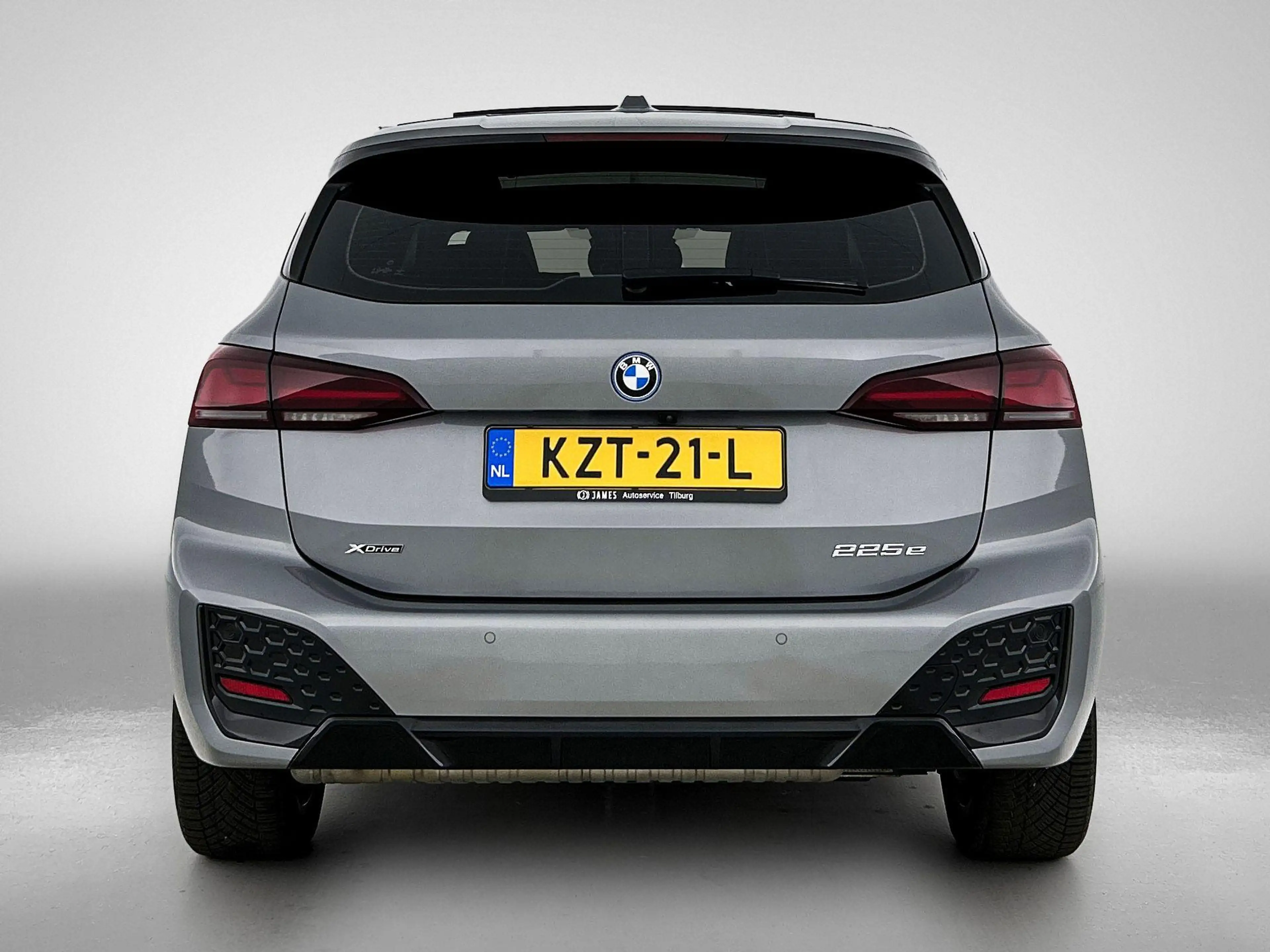 BMW 225 2-serie Active Tourer 225e xDrive M-SPORT | PANO | — photo 5