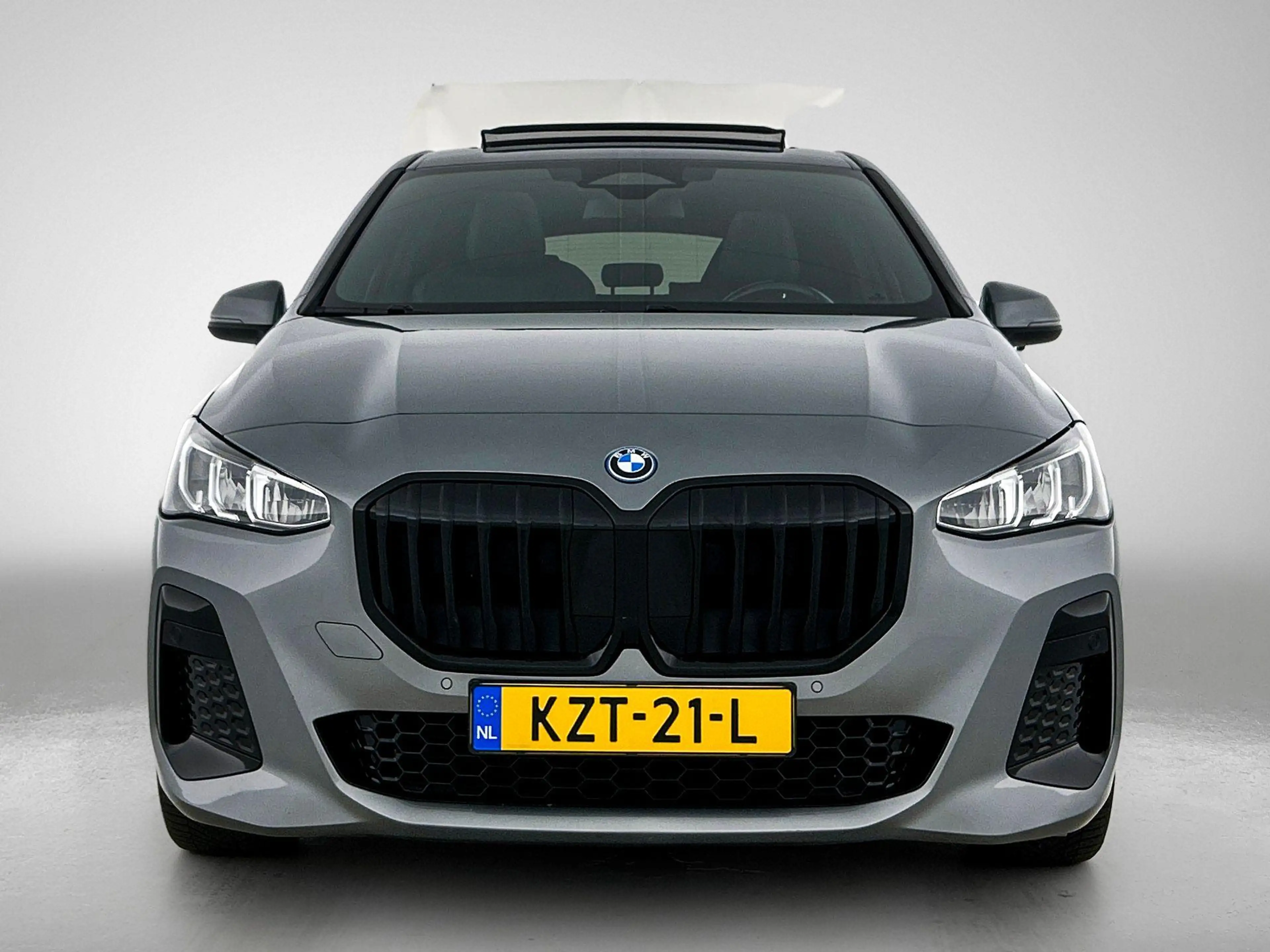 BMW 225 2-serie Active Tourer 225e xDrive M-SPORT | PANO | — photo 8