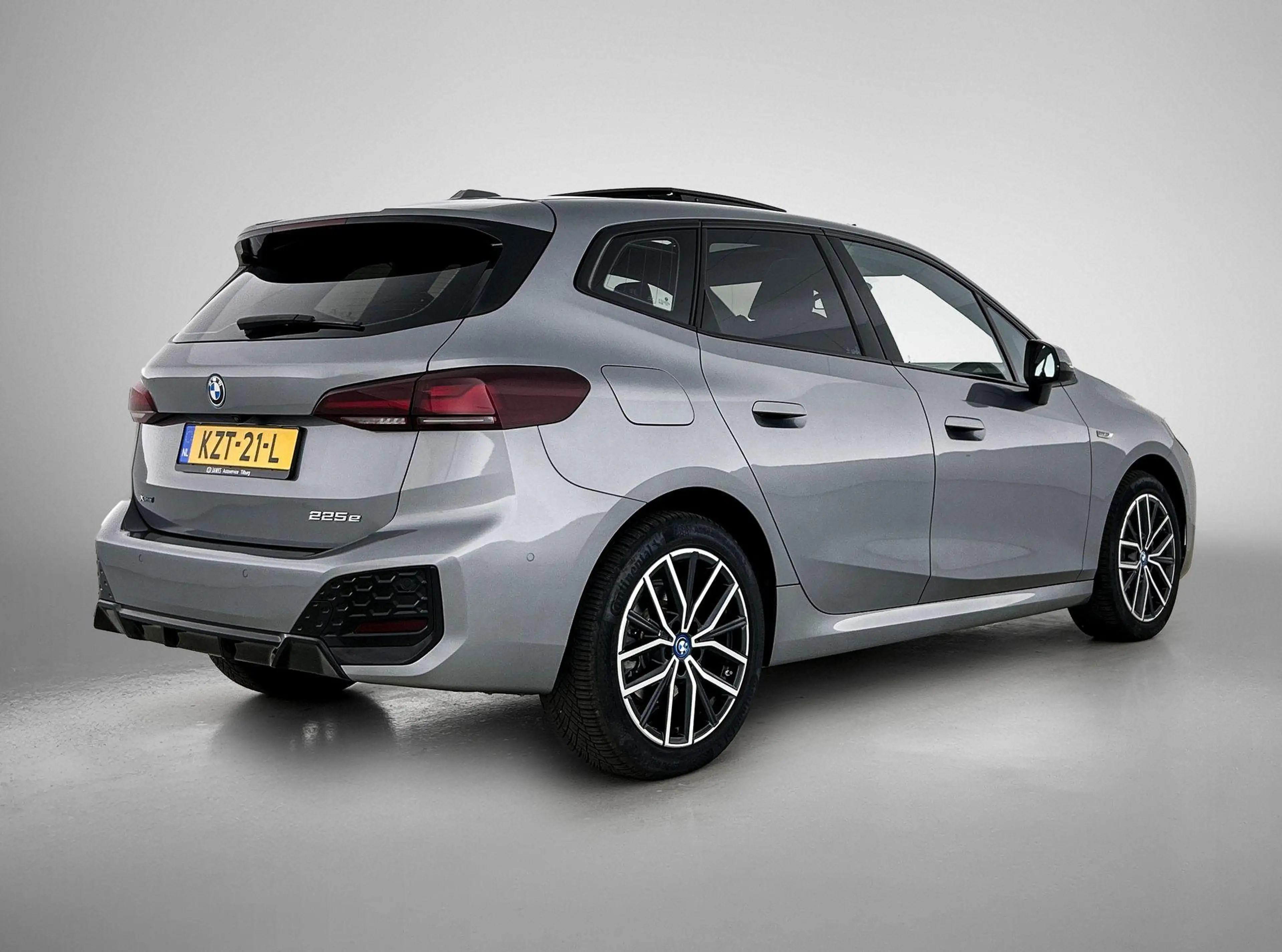 BMW 225 2-serie Active Tourer 225e xDrive M-SPORT | PANO | — photo 6