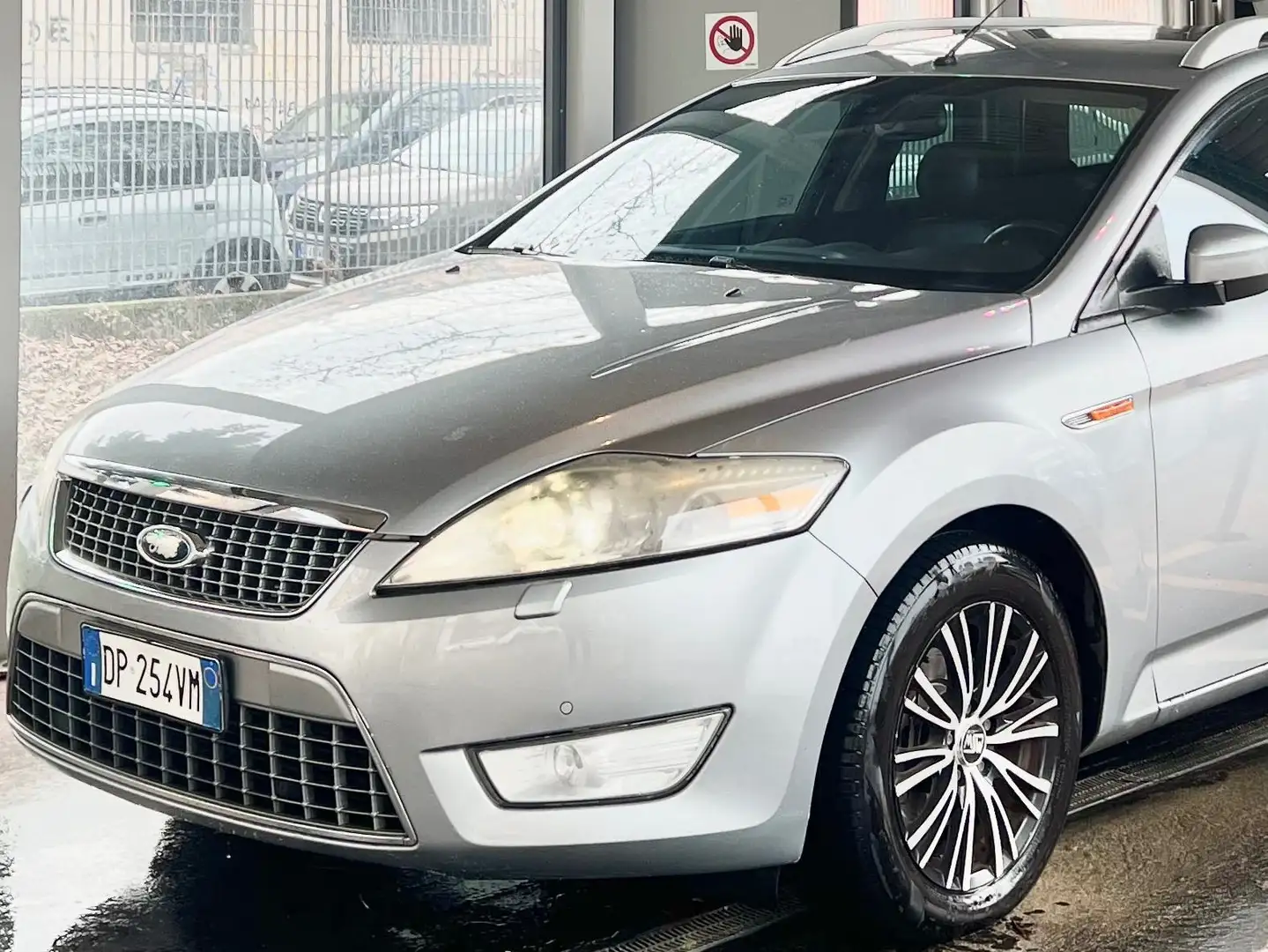 Ford Mondeo Mondeo SW 2.0 tdci Titanium Grigio - 2