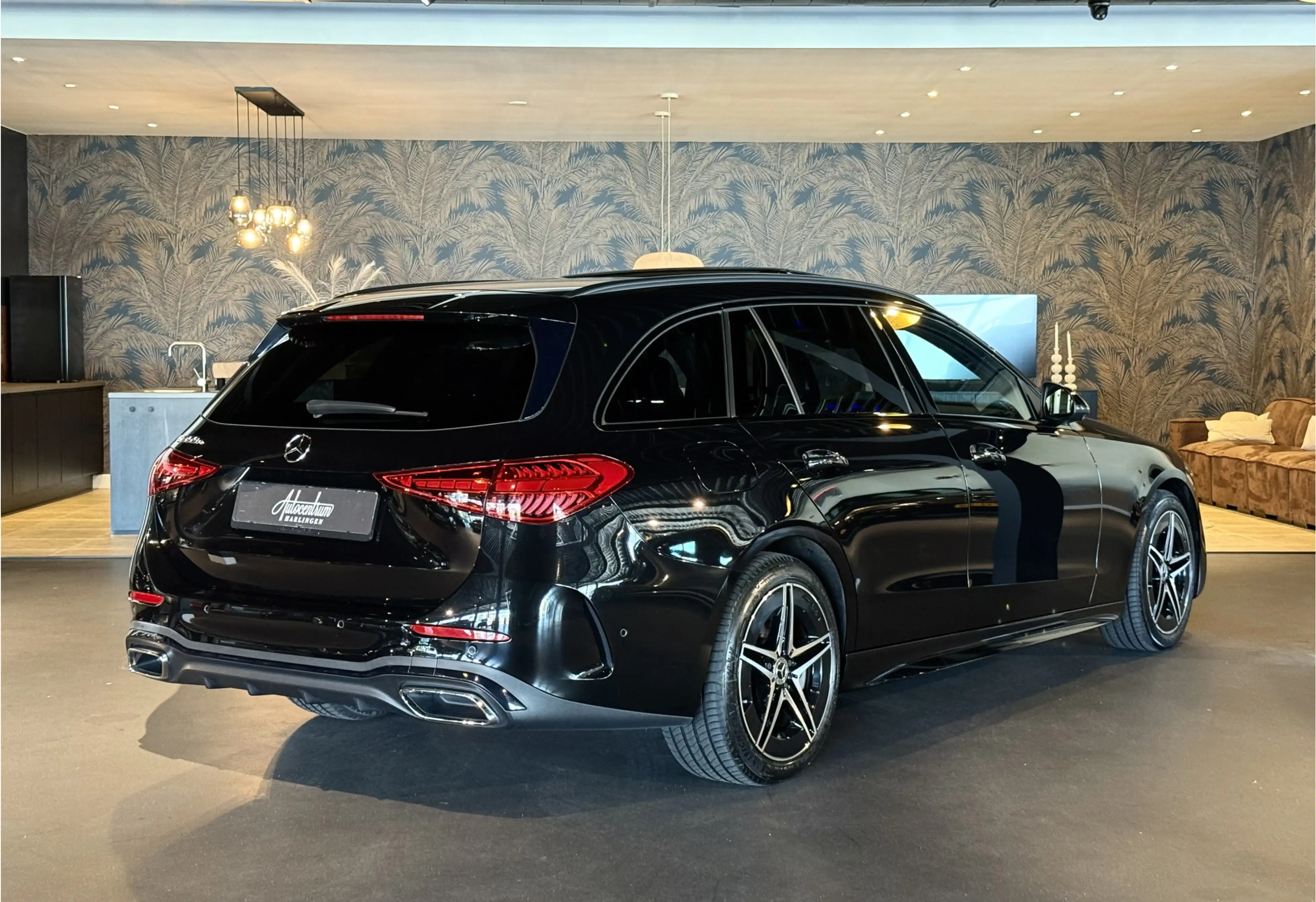 Mercedes-Benz C 300 Estate e AMG I Pano I 2x Memory I Camera — photo 5