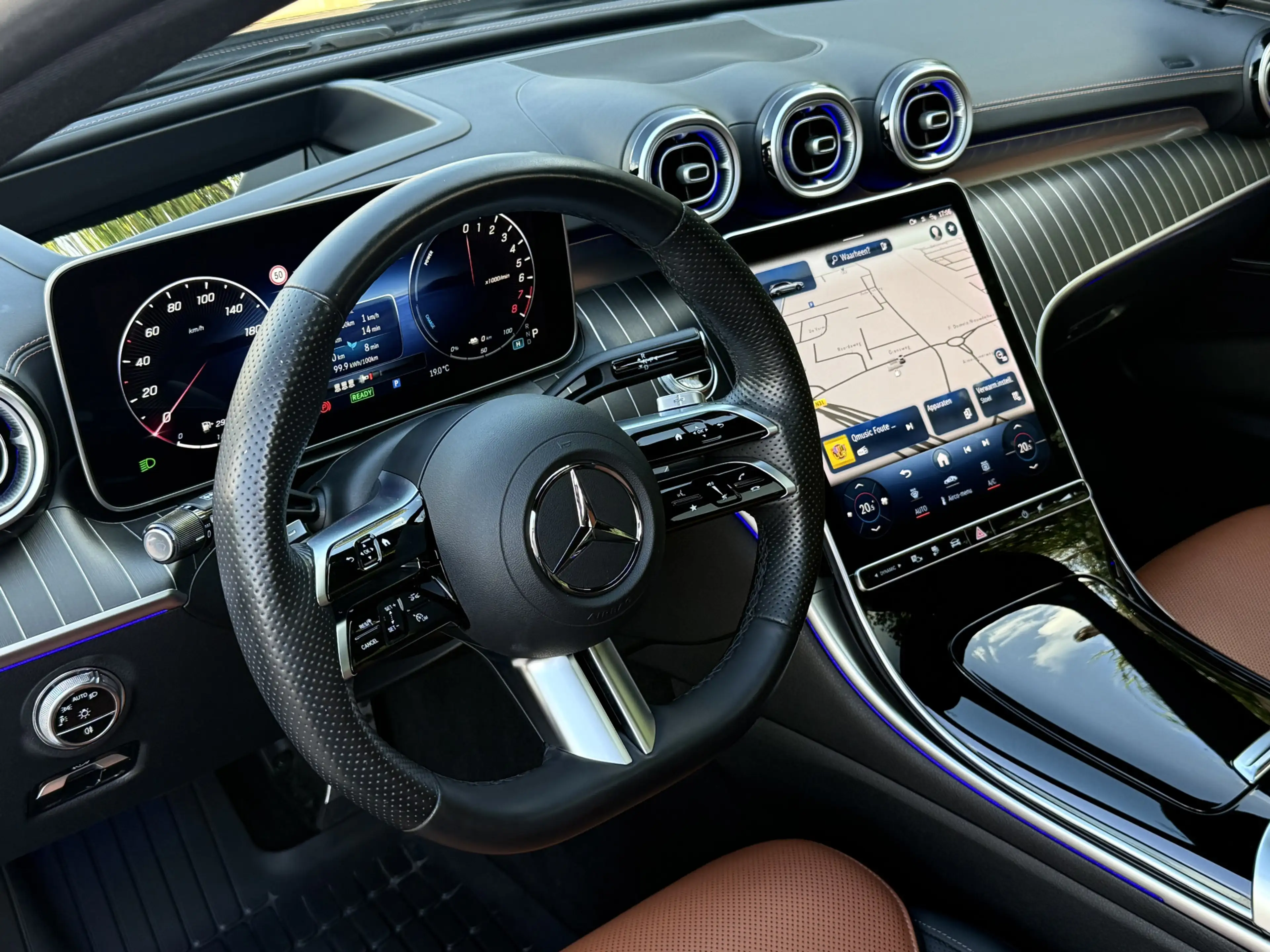 Mercedes-Benz C 300 Estate e AMG I Pano I 2x Memory I Camera — photo 9