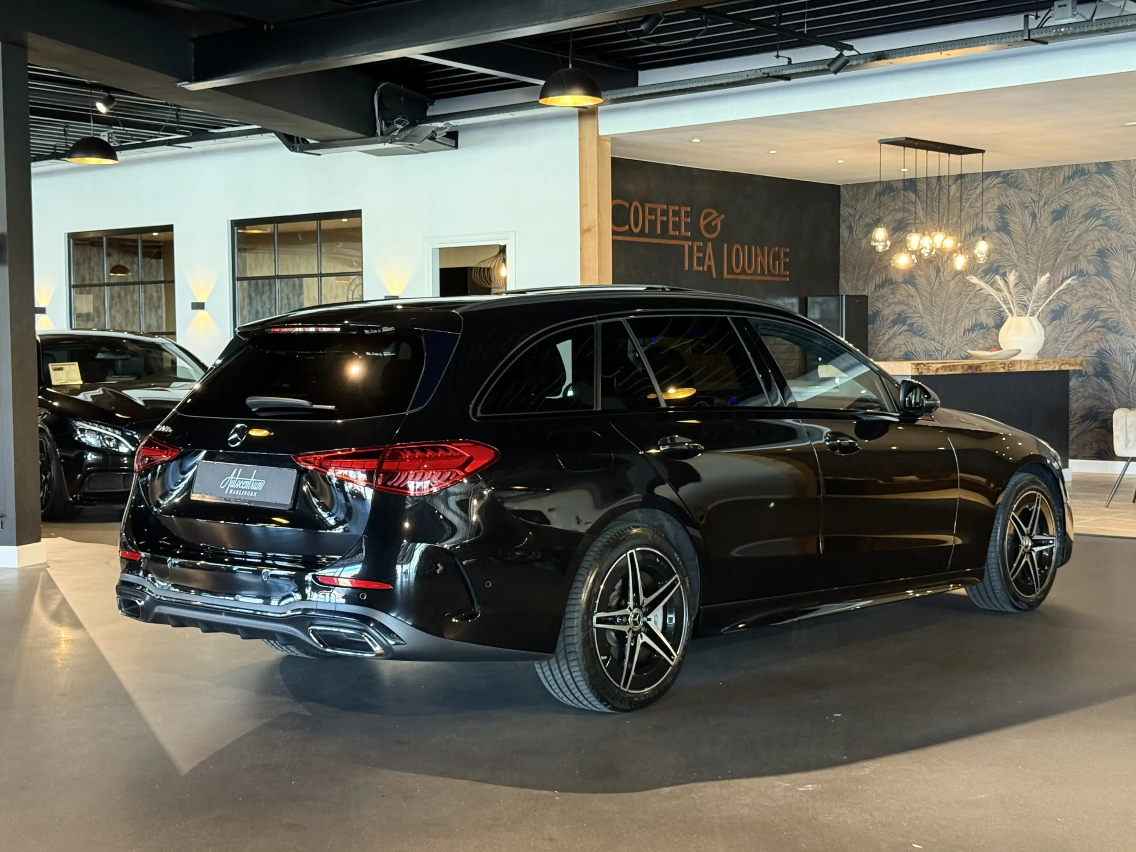Mercedes-Benz C 300 Estate e AMG I Pano I 2x Memory I Camera — photo 21