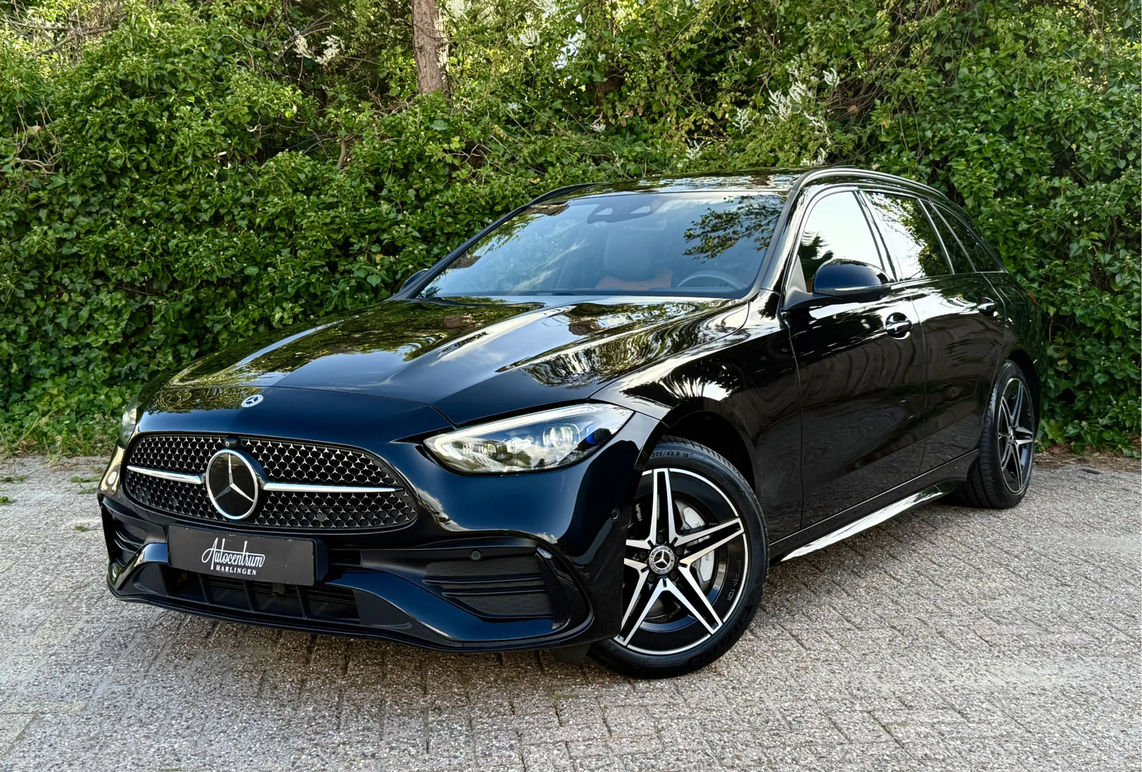 Mercedes-Benz C 300 Estate e AMG I Pano I 2x Memory I Camera — photo 22