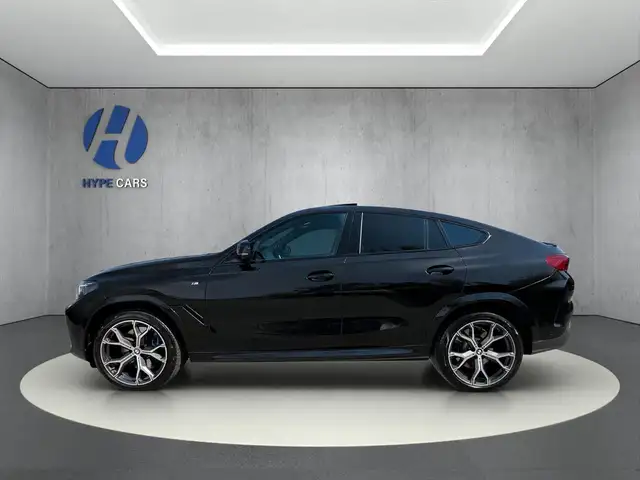BMW X6 view 6