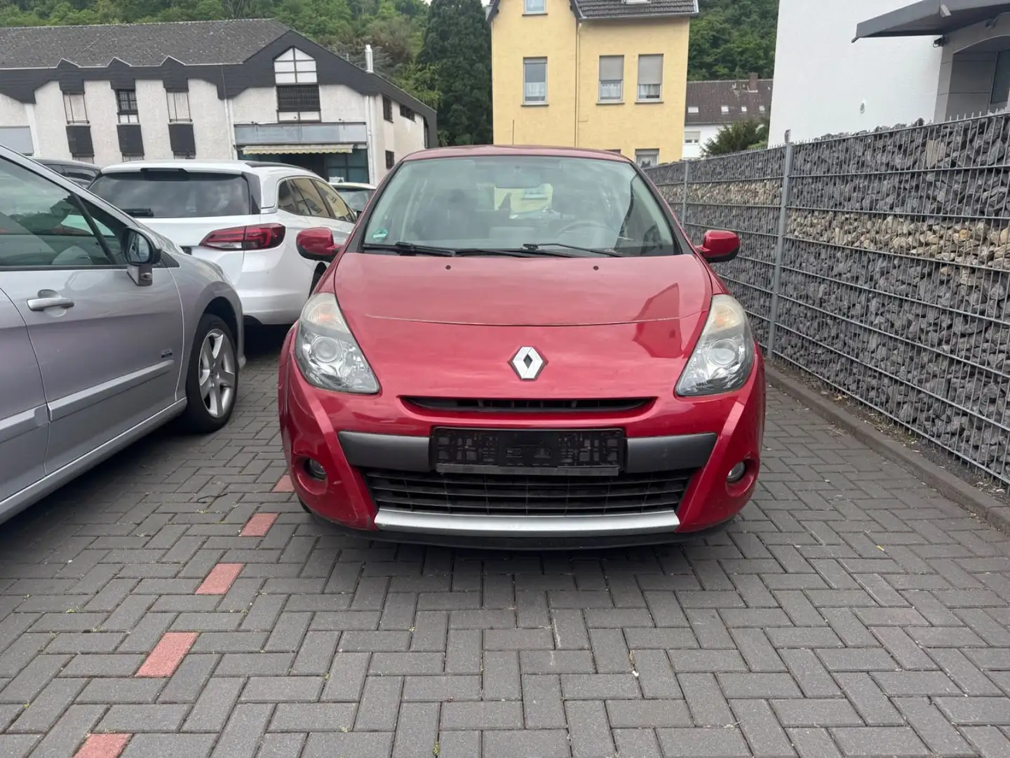 Renault Clio III Dynamique*TÜV NEU*KLIMA*SERVICE NEU* Rouge - 2