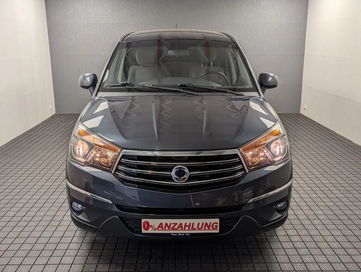SsangYong Rodius Korando Turismo+7. Sitzer+Navi+Kam+BT+USB Grau - 2