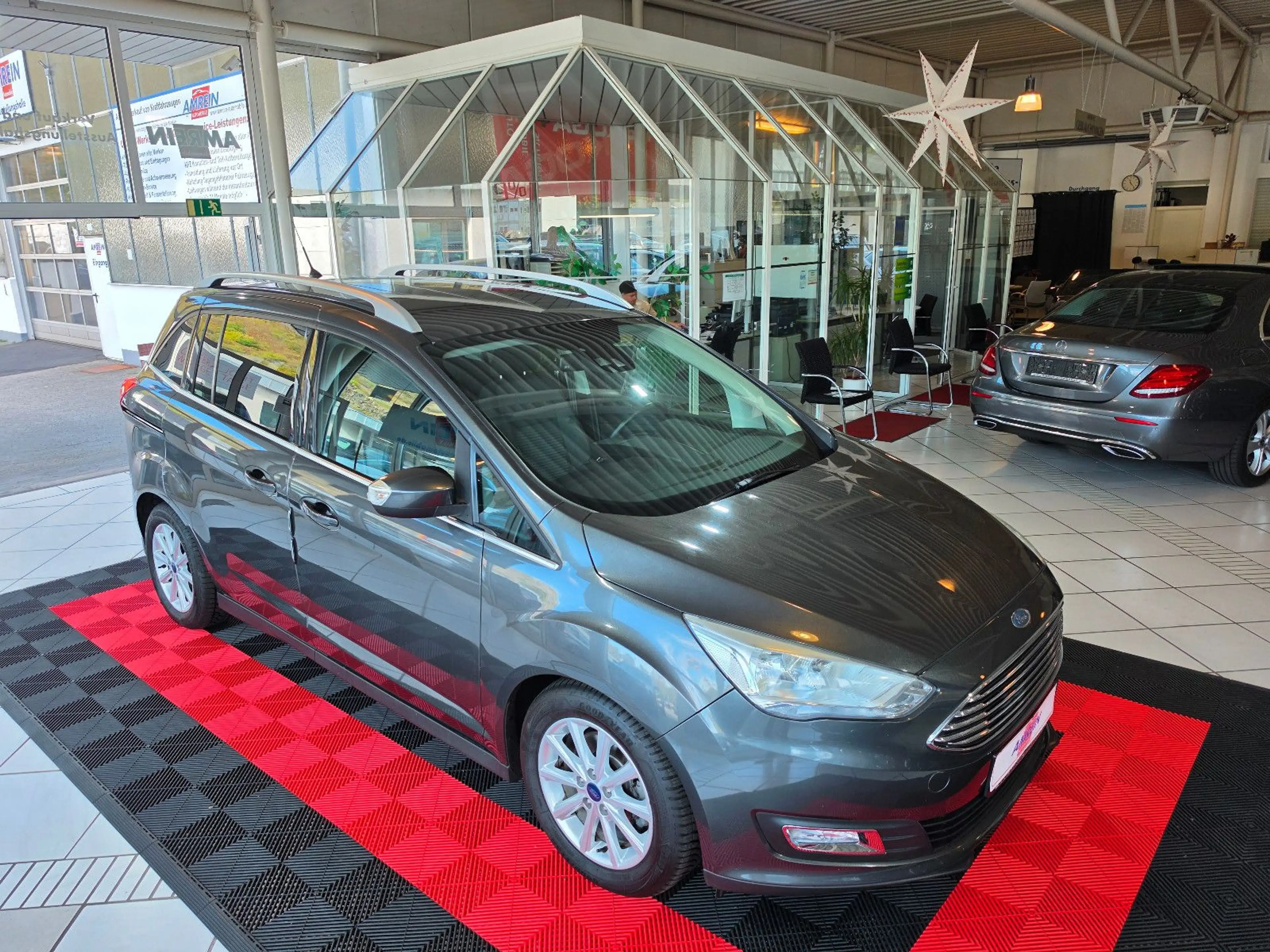 Ford Grand C-Max Titanium+NAVI+SHZ+KEYLESS GO+KLIMAAU — photo 2