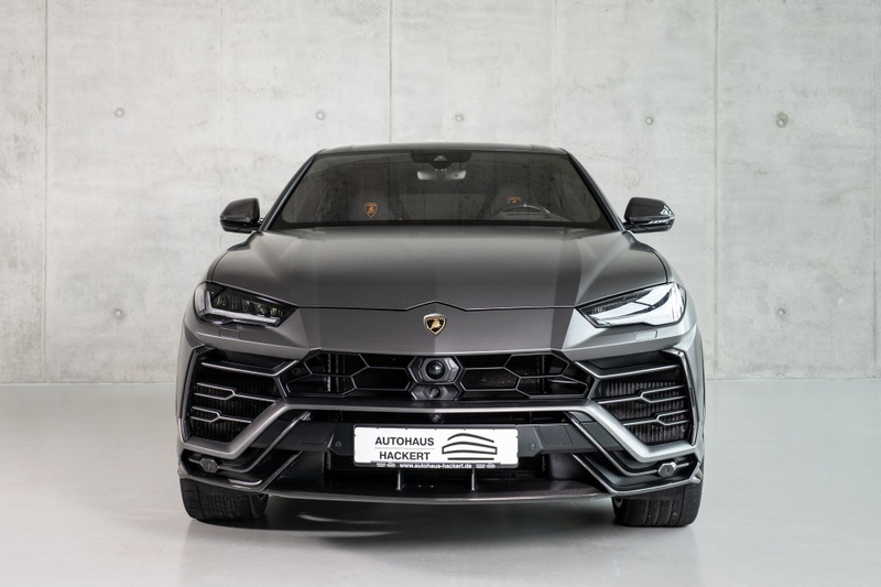 Lamborghini Urus V8 Panorama Full Carbon Akrapovic — photo 2