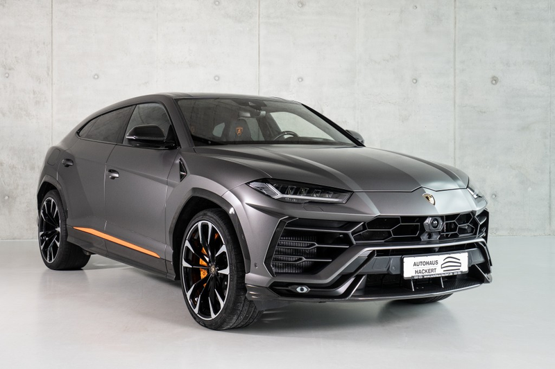 Lamborghini Urus V8 Panorama Full Carbon Akrapovic