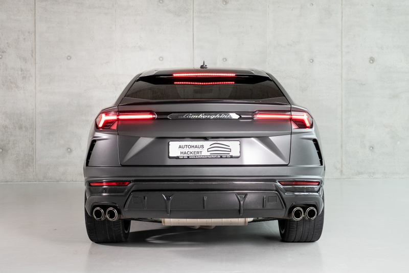 Lamborghini Urus V8 Panorama Full Carbon Akrapovic — photo 8