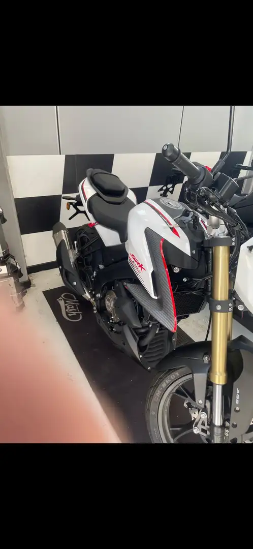 QJ Motor SRK 125 S s - 2