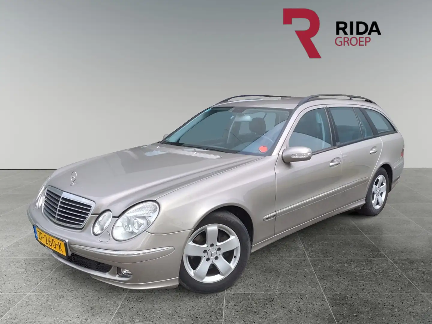 Mercedes-Benz E 200 Combi 200K Avantgarde | Automaat Grijs - 1