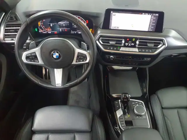 BMW X4 view 7
