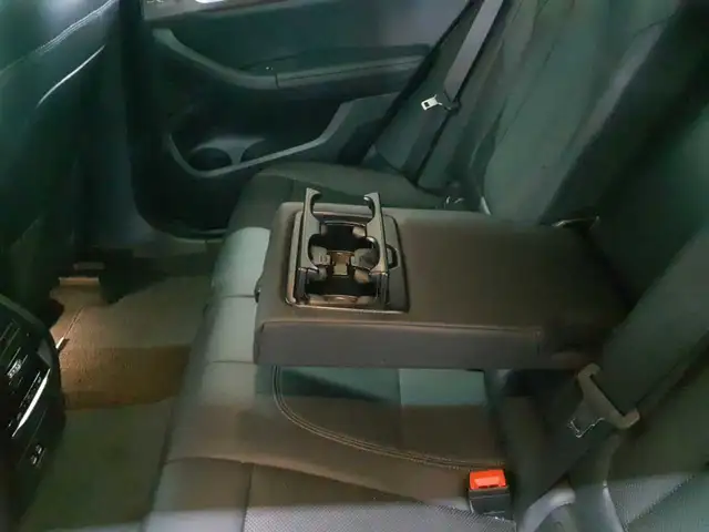 BMW X4 view 6