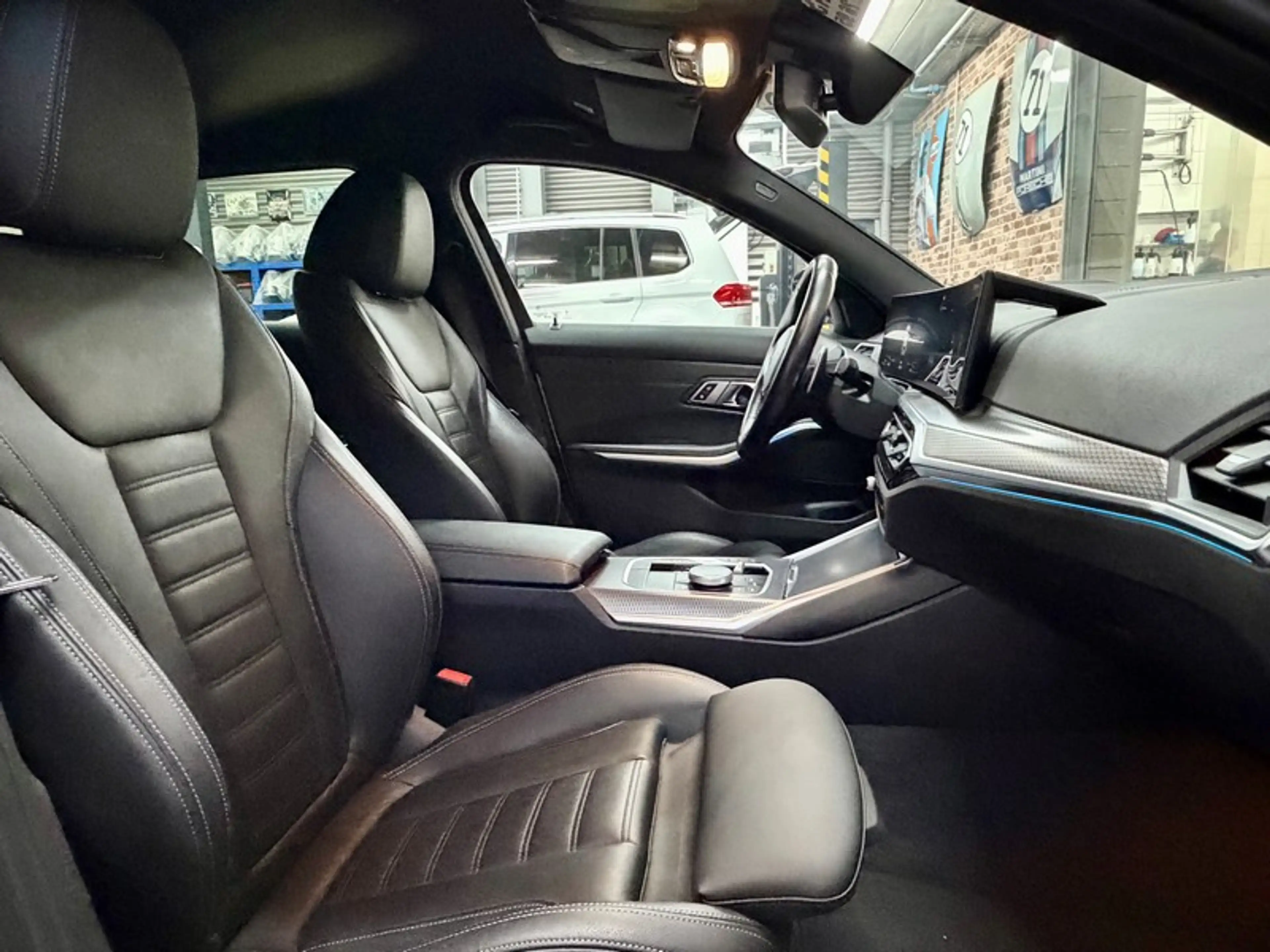 BMW 330 330dA Touring 3.0 286cv Auto M-SPORT — photo 8