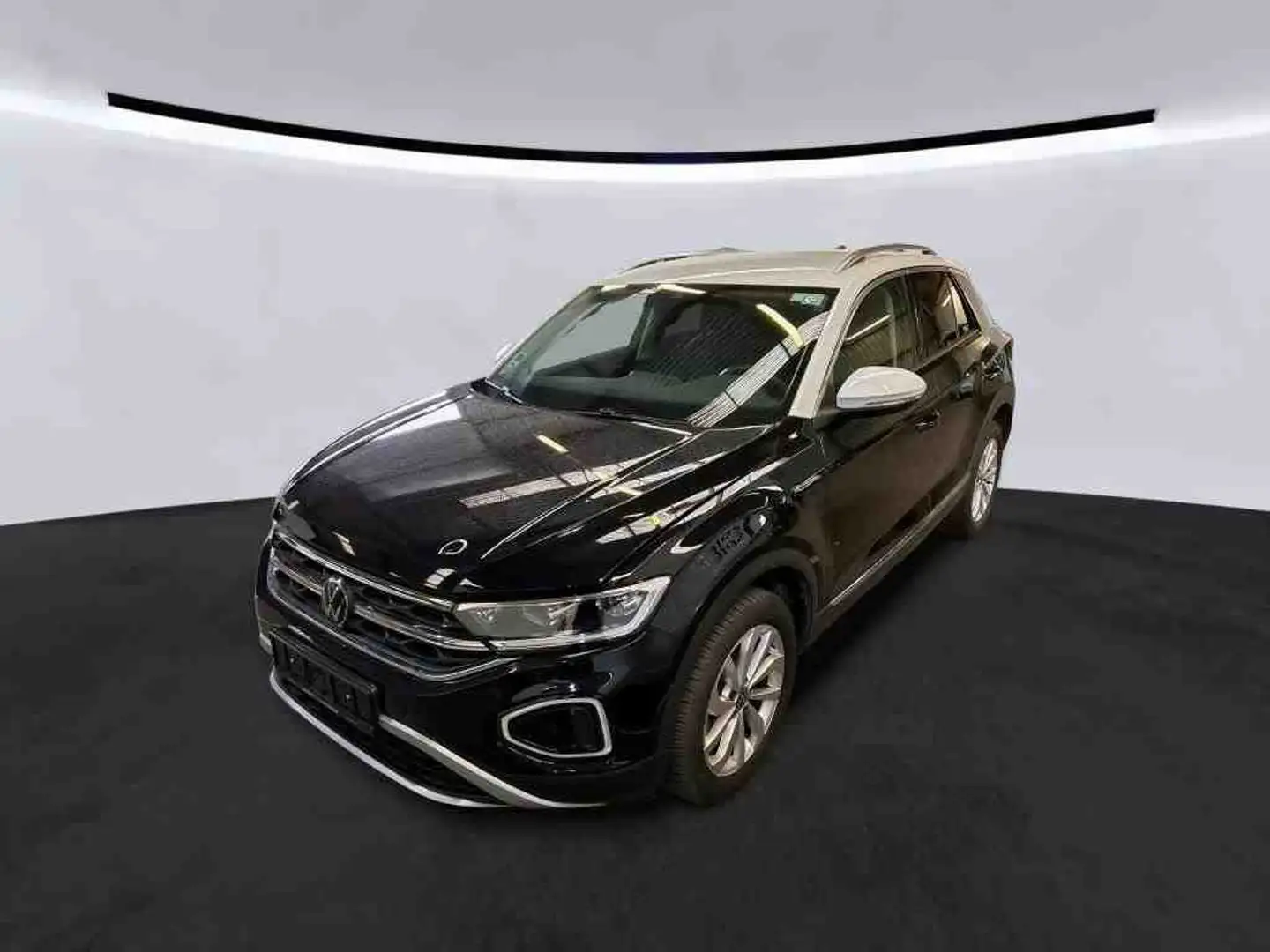 Volkswagen T-Roc Style 1.5 TSI AHK Navi RearView Massage ACC AHK AC Schwarz - 1