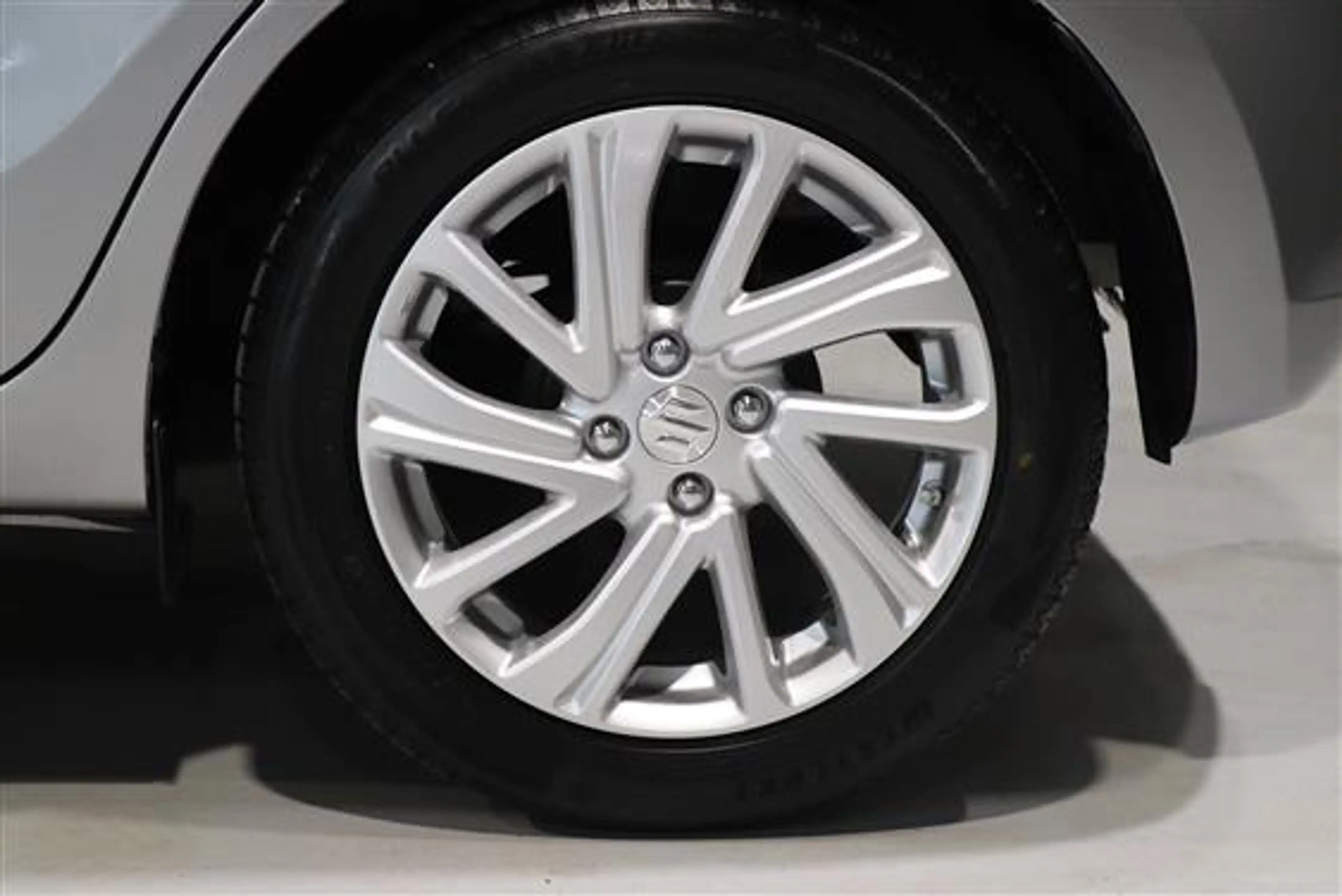 Suzuki Swift 1.2 Dualjet MHEV SELECT — photo 5