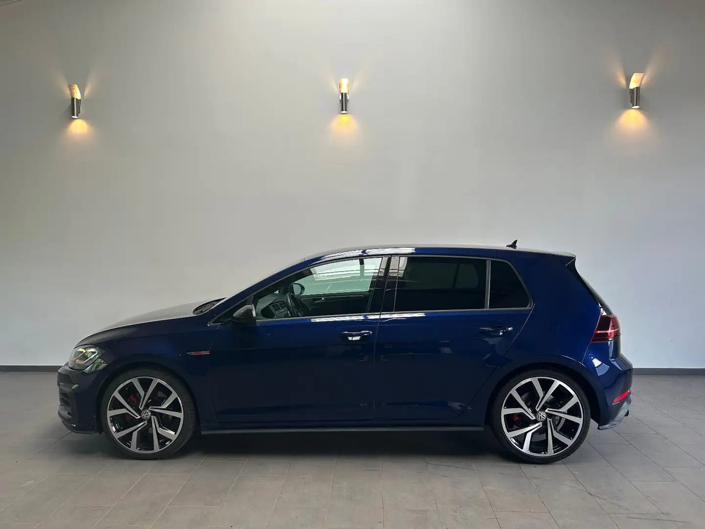 Volkswagen Golf VII Lim. GTI Standheizung app connect LED 1 Blau - 2