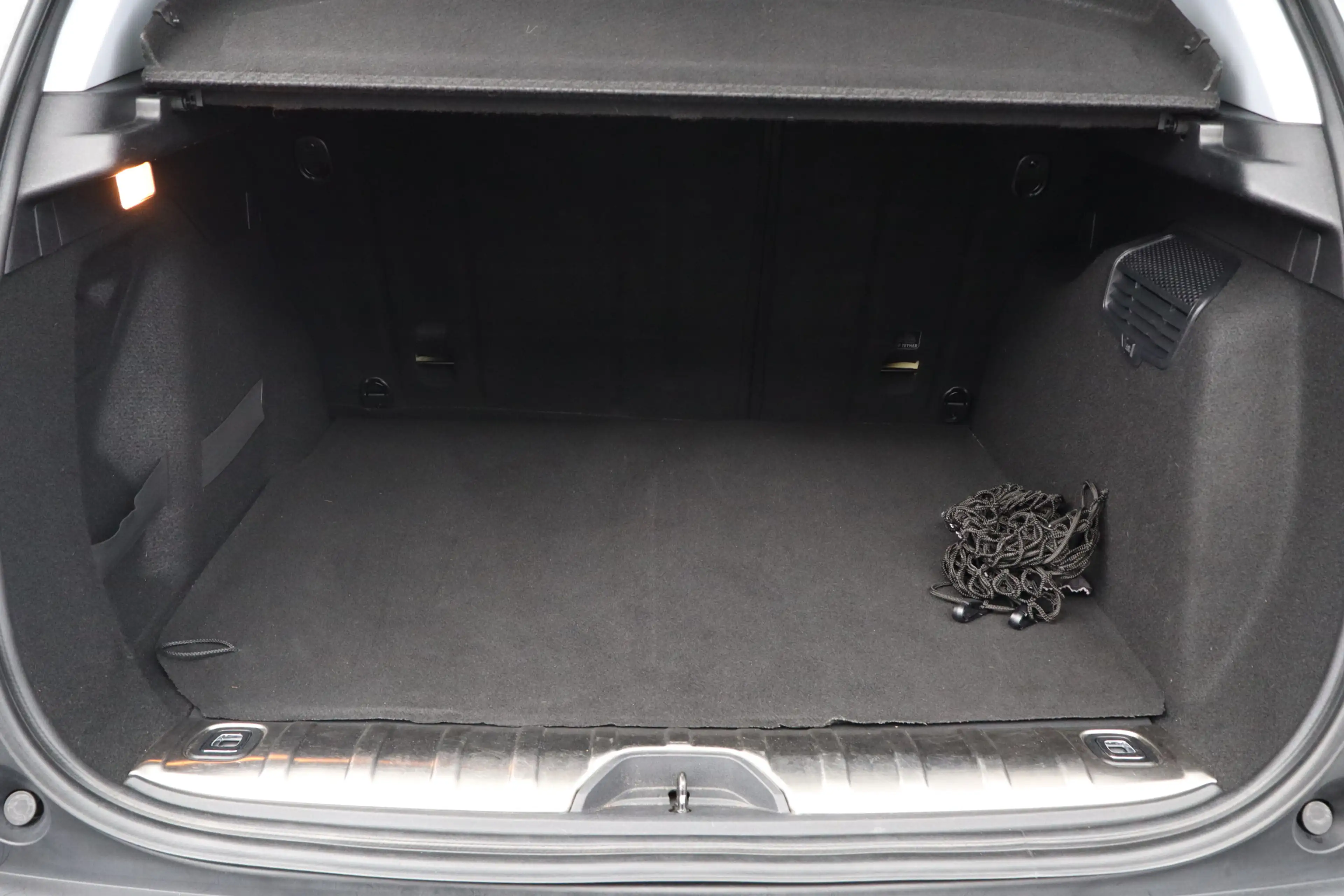 Peugeot 2008 1.2 PureTech Allure/ D-Riem Verv 100.000KM!/ Autom — photo 31