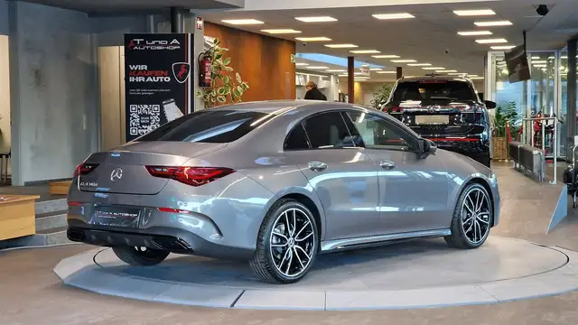 Mercedes-Benz CLA view 13