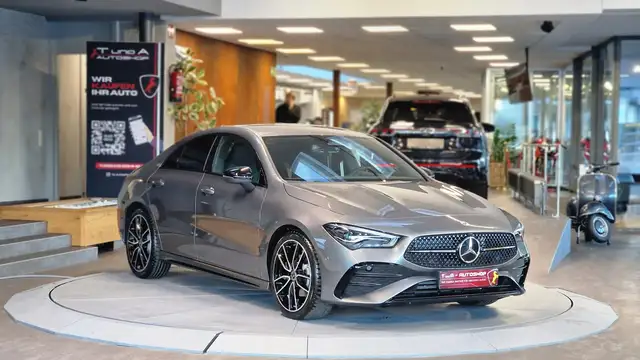 Mercedes-Benz CLA view 3