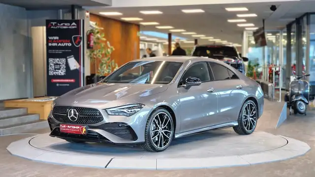 Mercedes-Benz CLA view 4