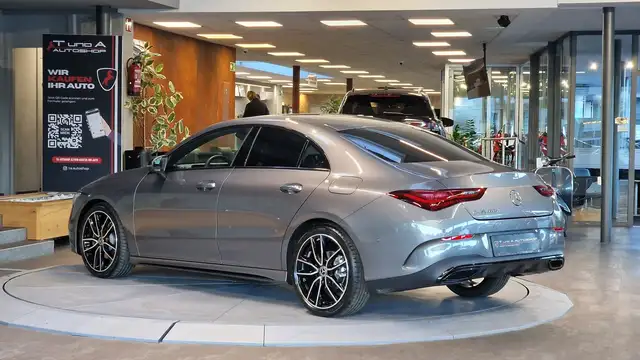 Mercedes-Benz CLA view 9