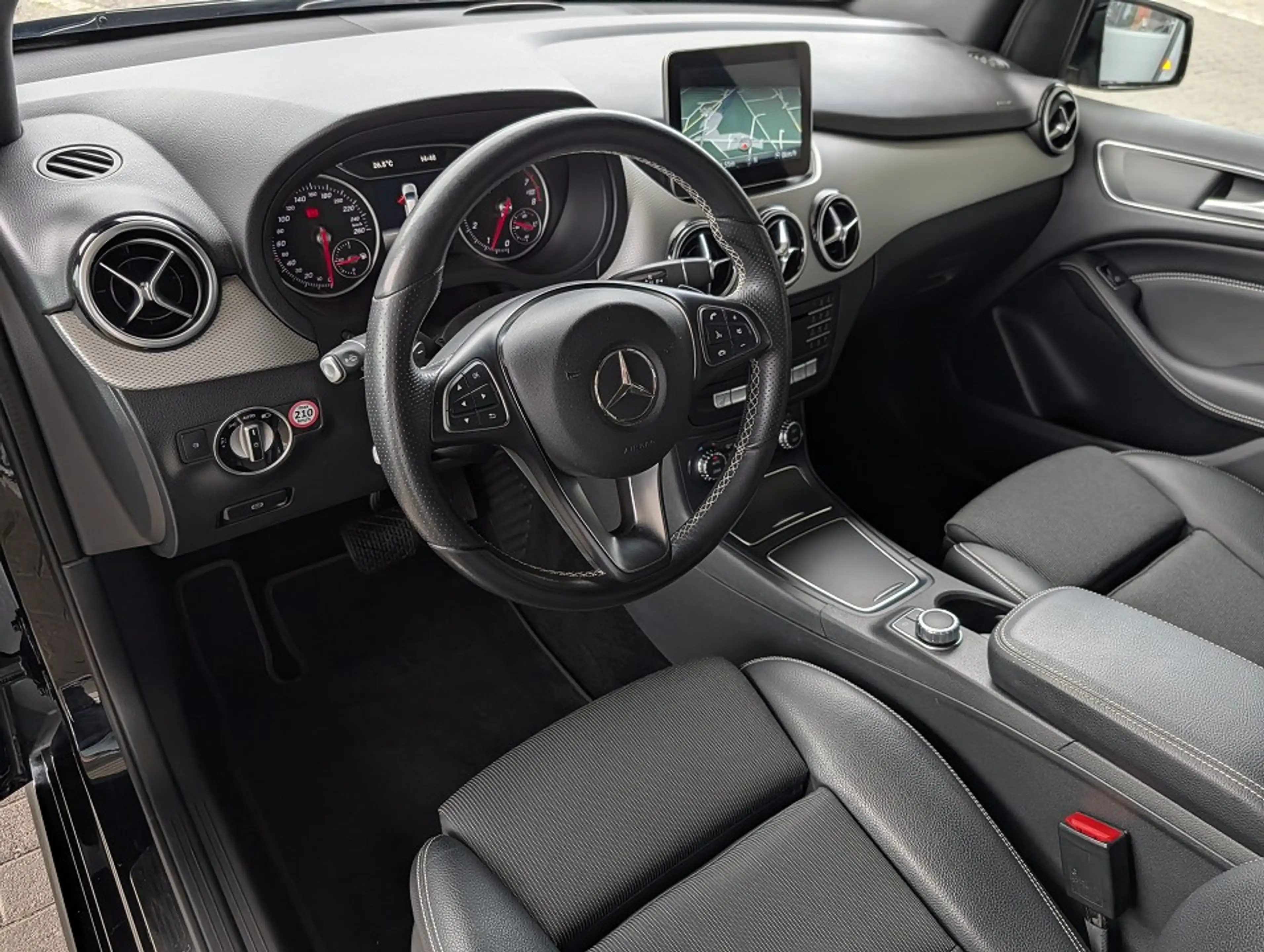 Mercedes-Benz B 220 4Matic Edition B abn.AHK|Rückfahrkamera|LED|Automa — photo 9