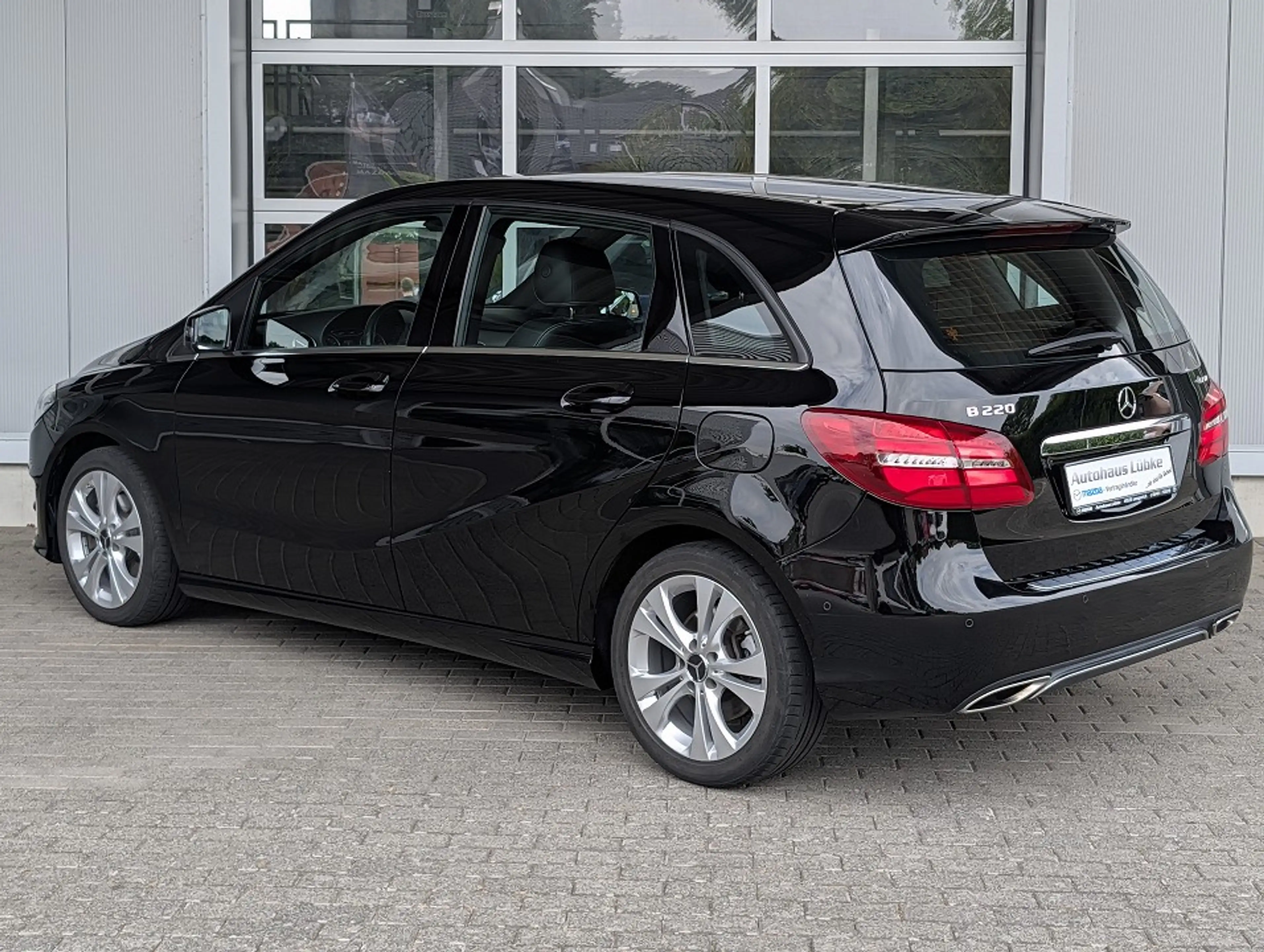 Mercedes-Benz B 220 4Matic Edition B abn.AHK|Rückfahrkamera|LED|Automa — photo 4